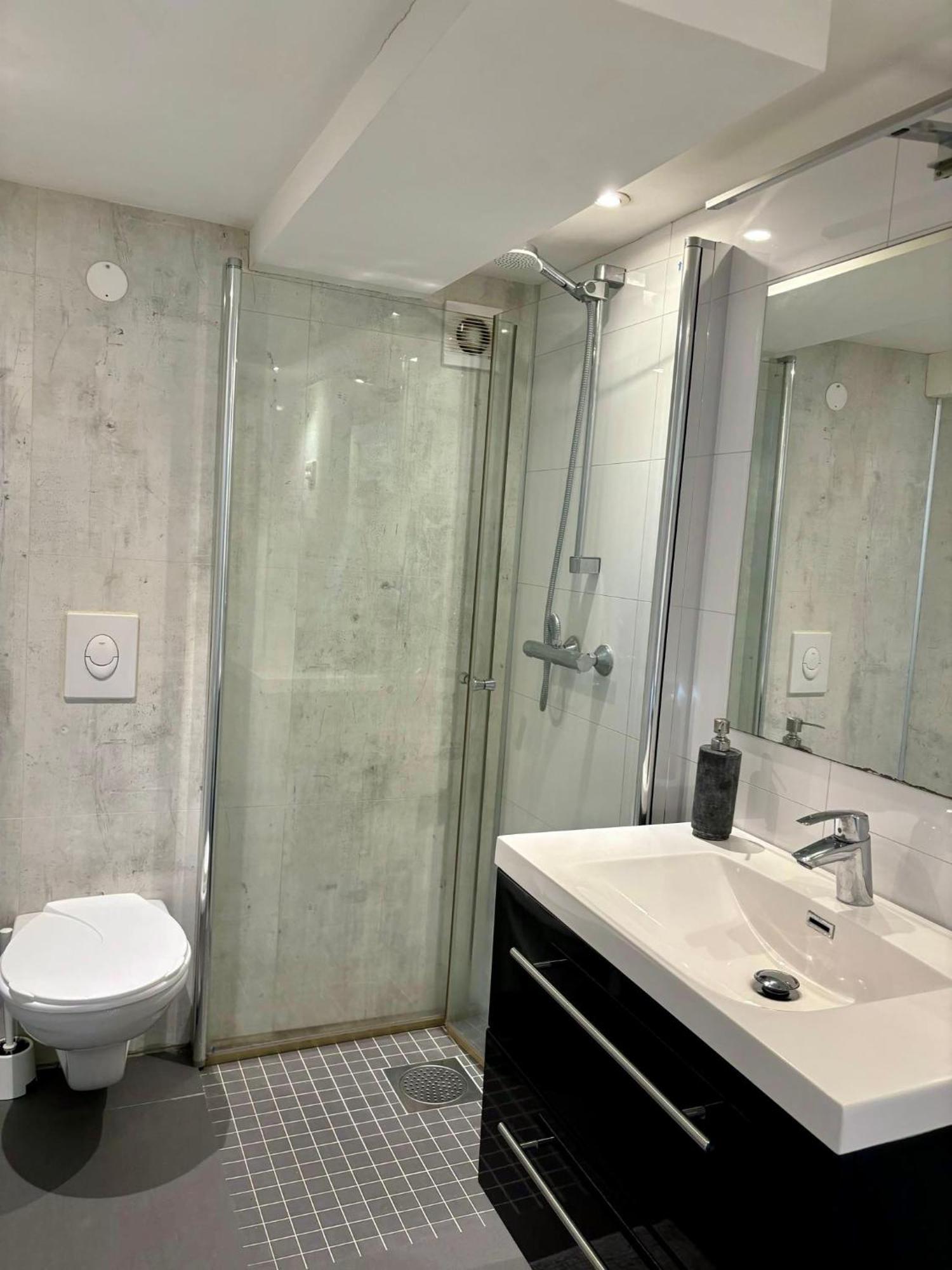 Down Town Apartment With Outside Area In Villa クリスティアンサン エクステリア 写真
