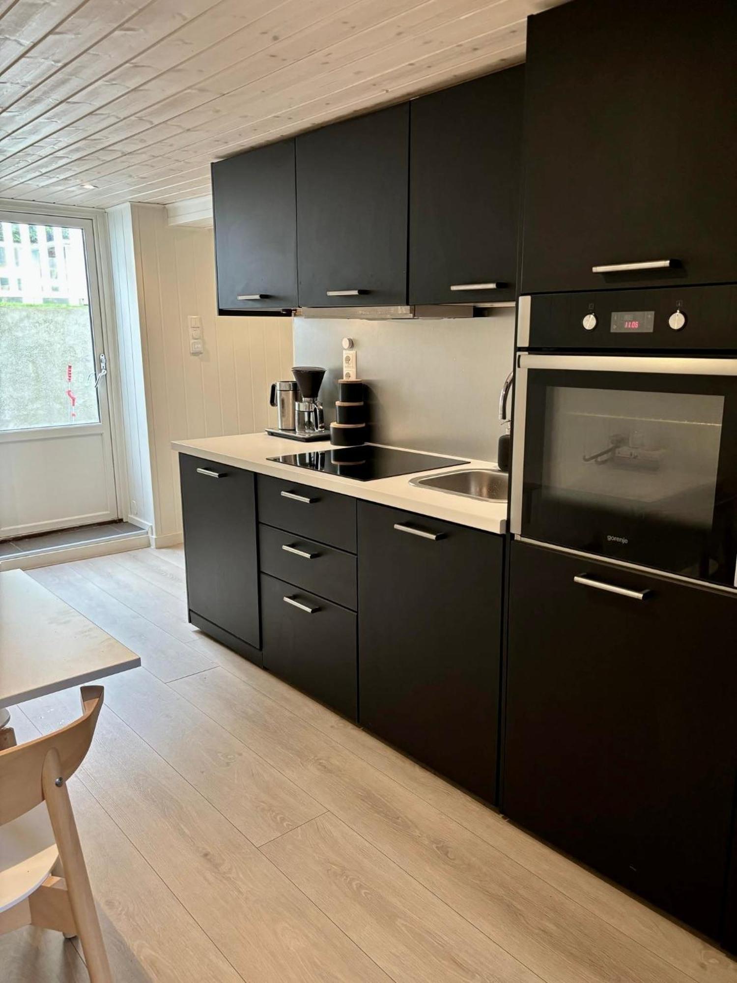 Down Town Apartment With Outside Area In Villa クリスティアンサン エクステリア 写真